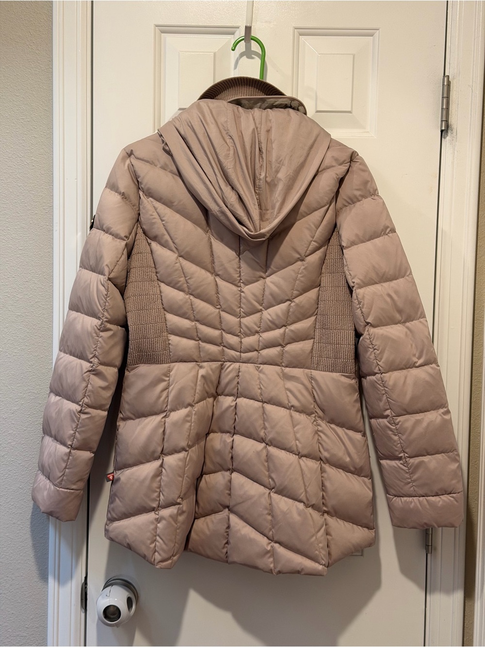 Bernardo Quilted Hooded Puffer Jacket in Light Taupe - Picture 2 of 2